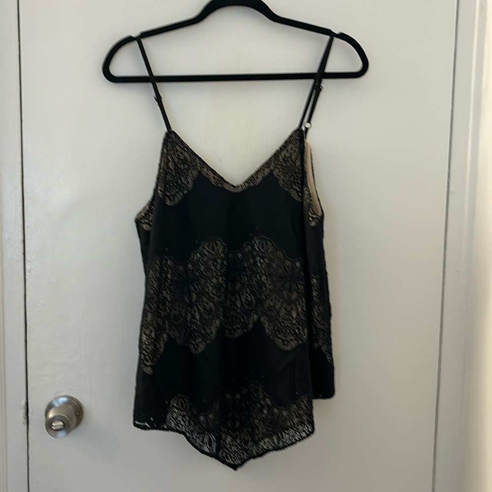 ALICE + OLIVIA Emmeline Handkerchief Hem Lace Camisole